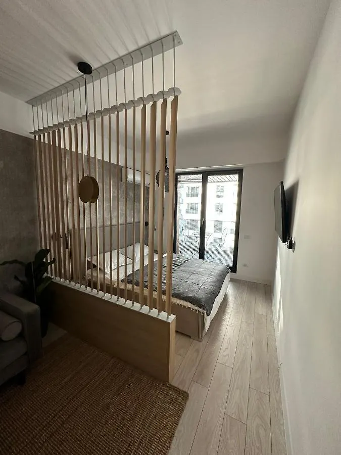 Urban Flats Apartment Bucharest 0*,